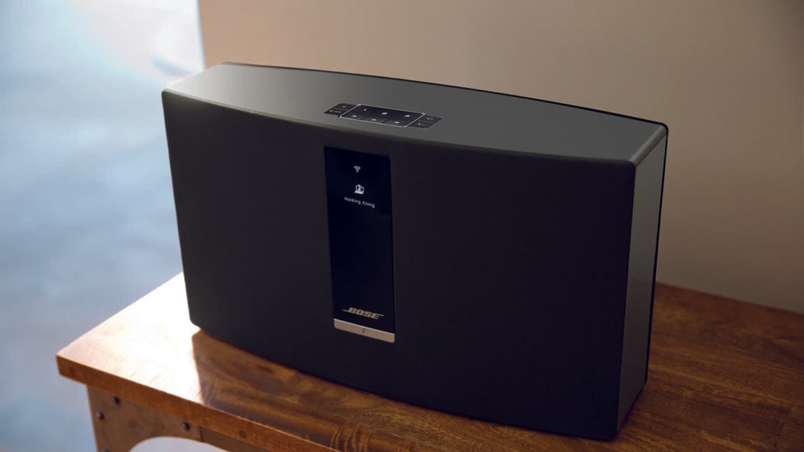 Bose SoundTouch 30 Series III zvočnik na polici